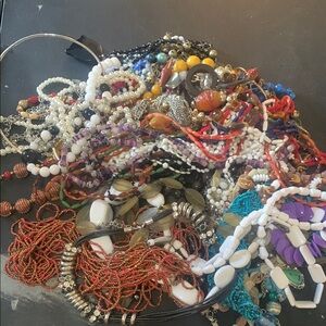 VINTAGE 2 NOW NECKLACE LOT #PM -2